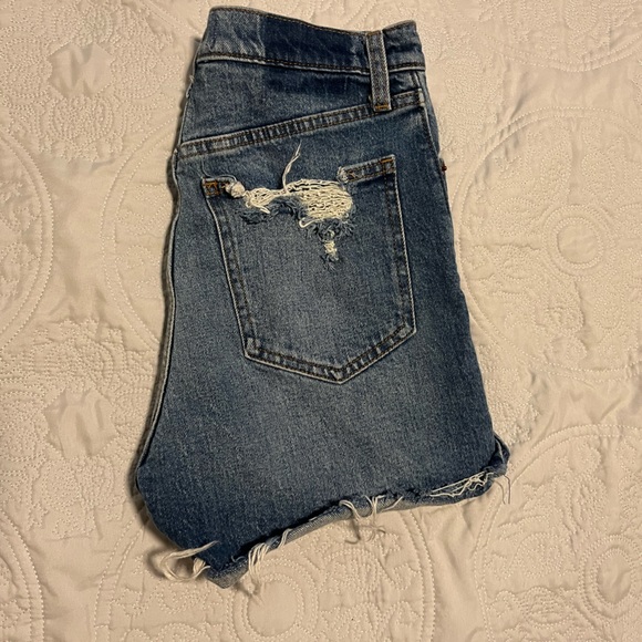 Abercrombie Distressed jeans shorts - Picture 2 of 2